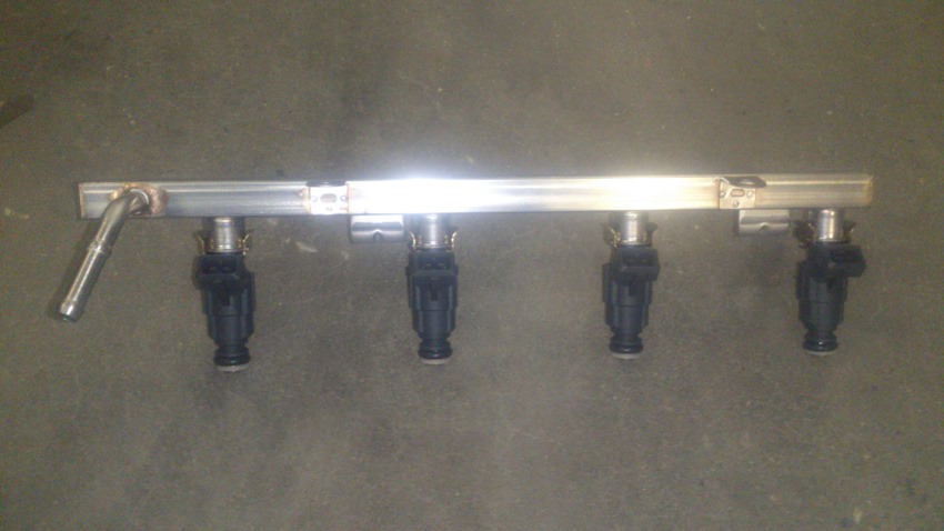 картинка РАМПА ТОПЛИВНАЯ В СБОРЕ С ФОРСУНКАМИ V series  3610100-B04-00