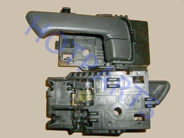 картинка РУЧКА ВНУТРЕННЯЯ ПЕРЕДНЕЙ И ЗАДНЕЙ ЛЕВОЙ ДВЕРИ GW WINGLE 6105150-P00  6105130-P00