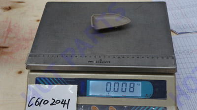 картинка Screw cap, right door -- не разобрано 2 C6102041